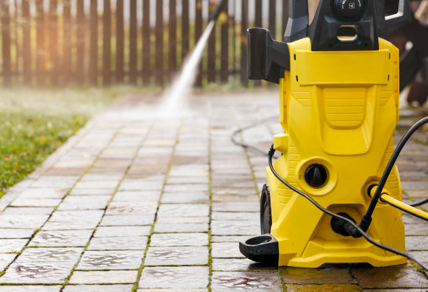 Best Driveway Pressure Washing  in Bainbridge Island, WA